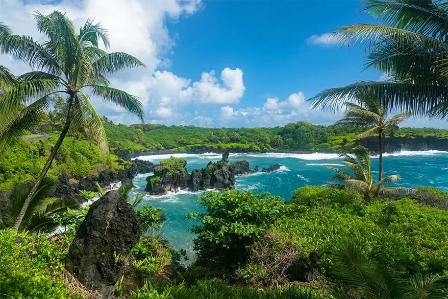 Best Maui activities - drive the Road to Hana