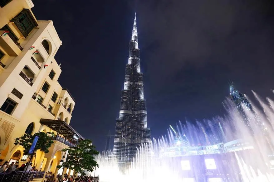 Dubai Fountains Show at The Burj Khalifa - best free things to do in Dubai