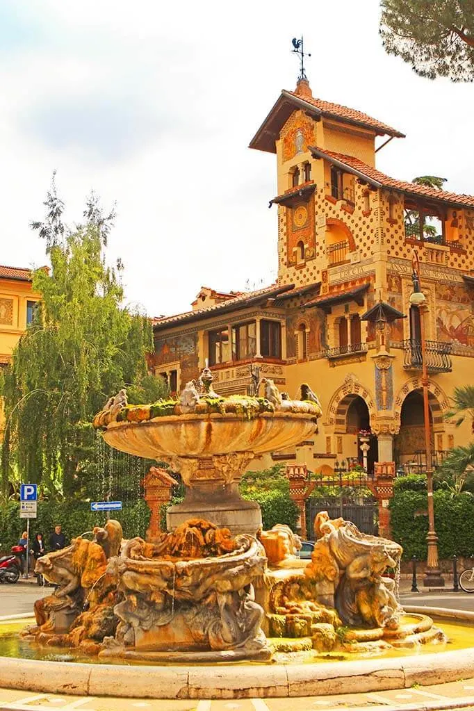 Fountain of the Frogs in Quartiere Coppede in Rome