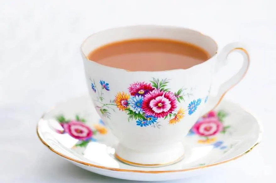 English tea with milk