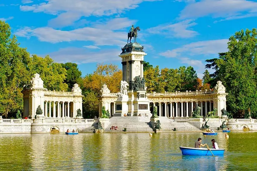 Central pond in El Retiro Park in Madrid