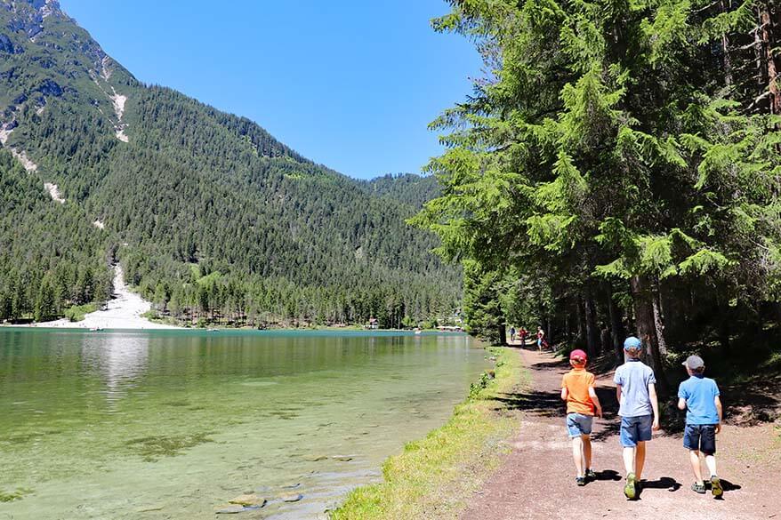 Easy hiking trail at Toblacher See