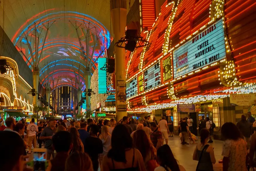 New arches set to go up on Las Vegas Boulevard