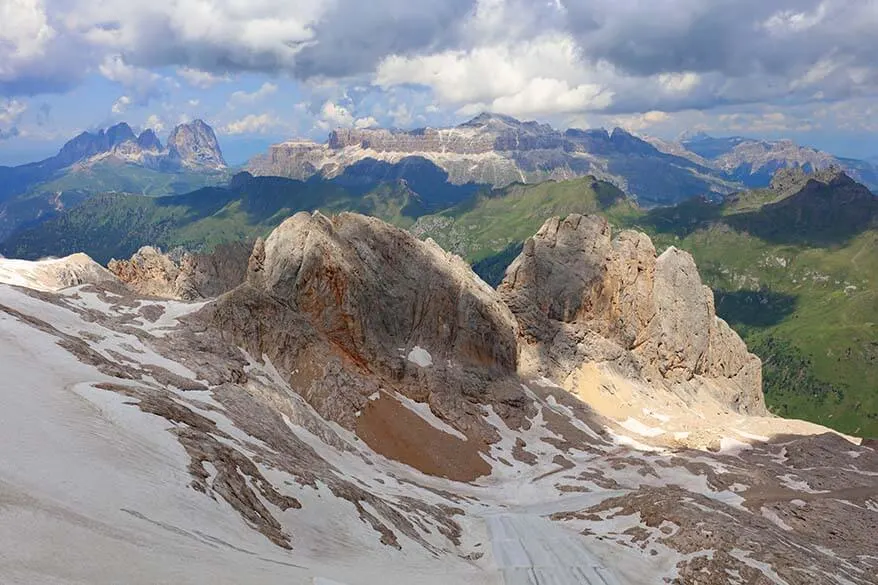 Dolomites mountain scenery at Serauta