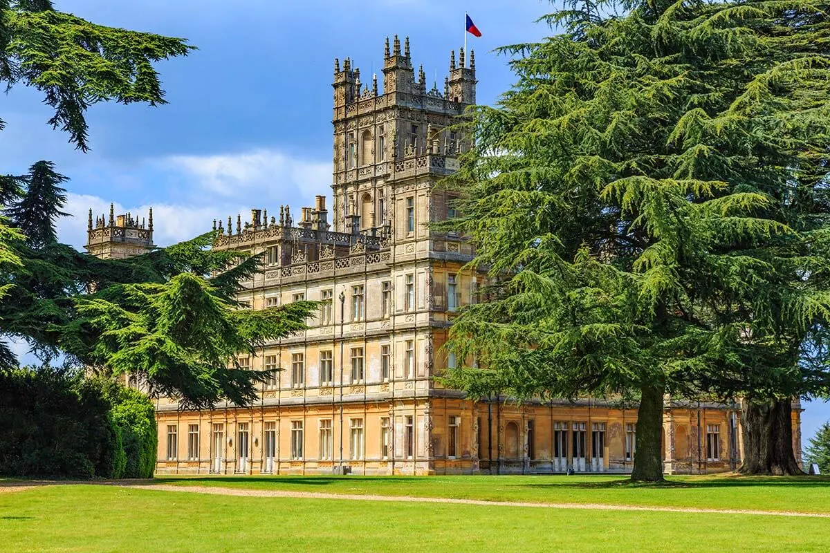 Highclere Castle is a popular London day trip for Downtown Abbey fans