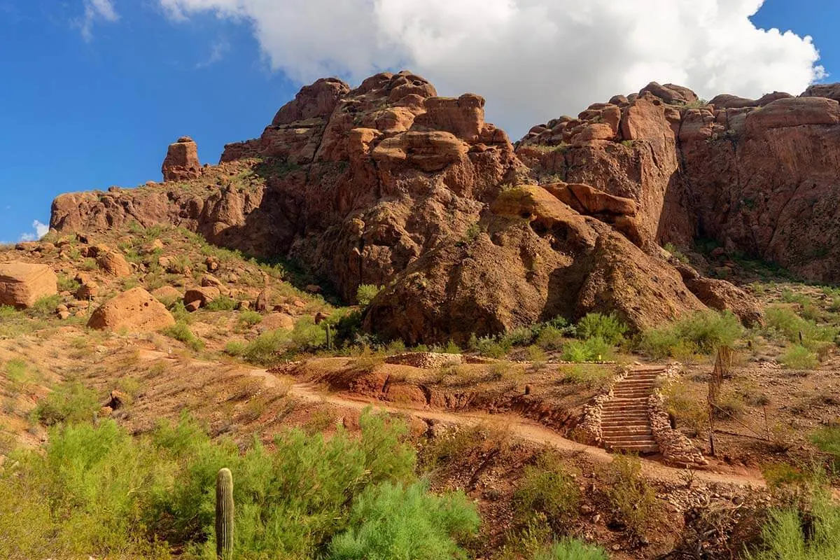 Camelback Mountain Echo Canyon hiking trail near Phoenix