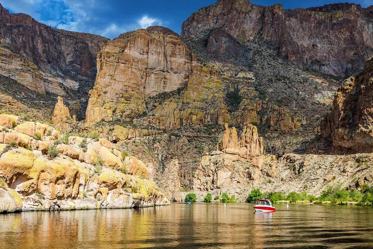 Canyon Lake in Superstition Mountains Arizona