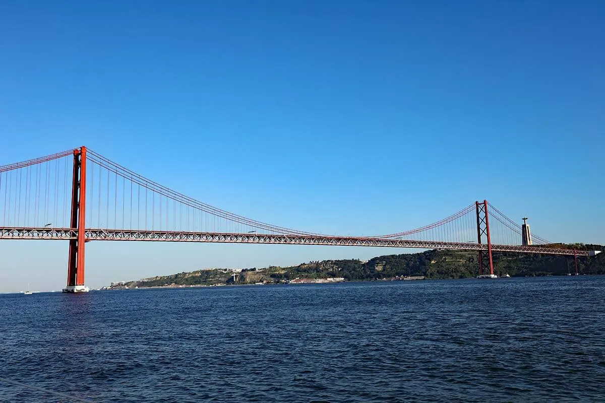 Ponte 25 de Abril bridge in Lisbon
