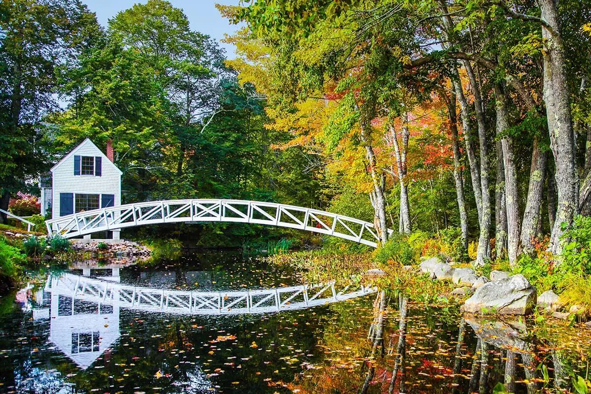 Somesville bridge in Acadia National Park in the fall