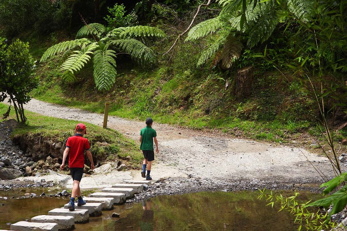 Best things to do in Furnas - hiking around Furnas Lake