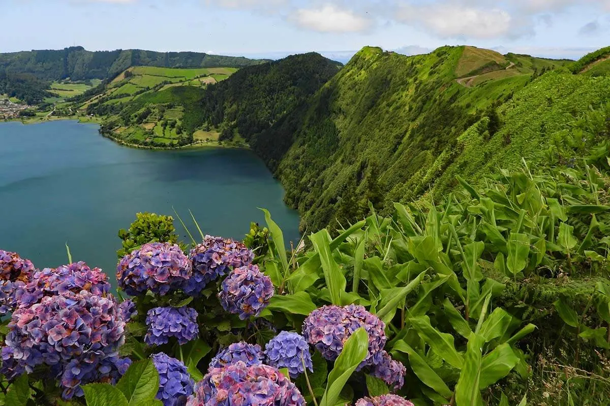 Miradouro das Cumeeiras in Sete Cidades, Azores
