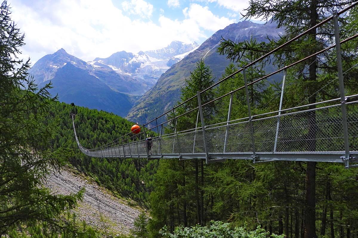 Puente colgante Charles Kuonen en Suiza