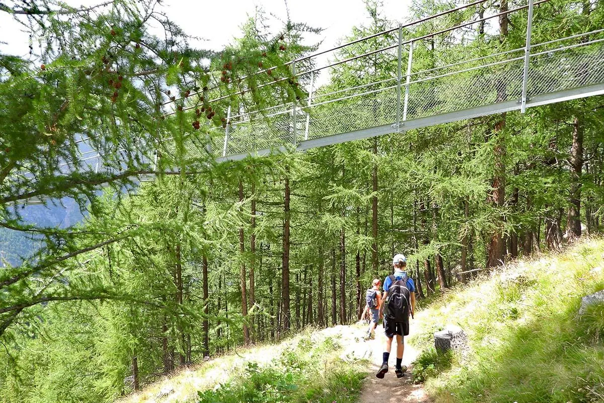 Hiking under Charles Kuonen suspension bridge in the direction of Randa village