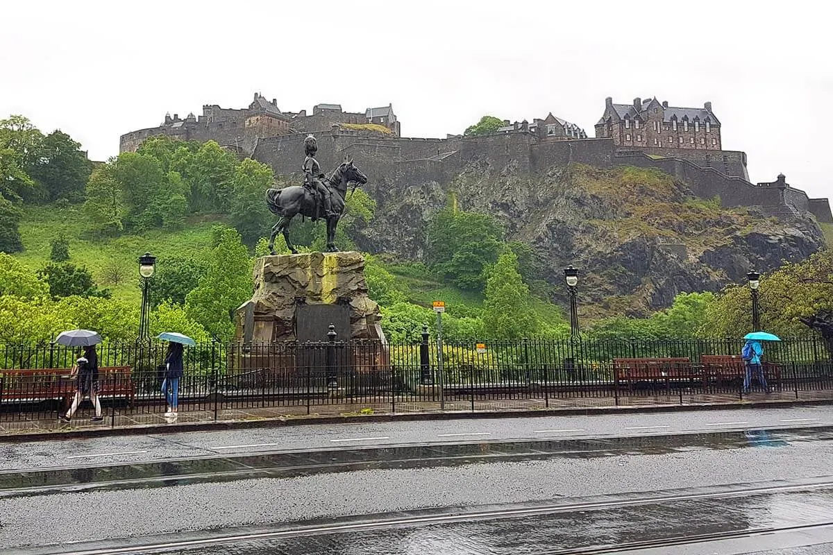 Edinburgh in the rain