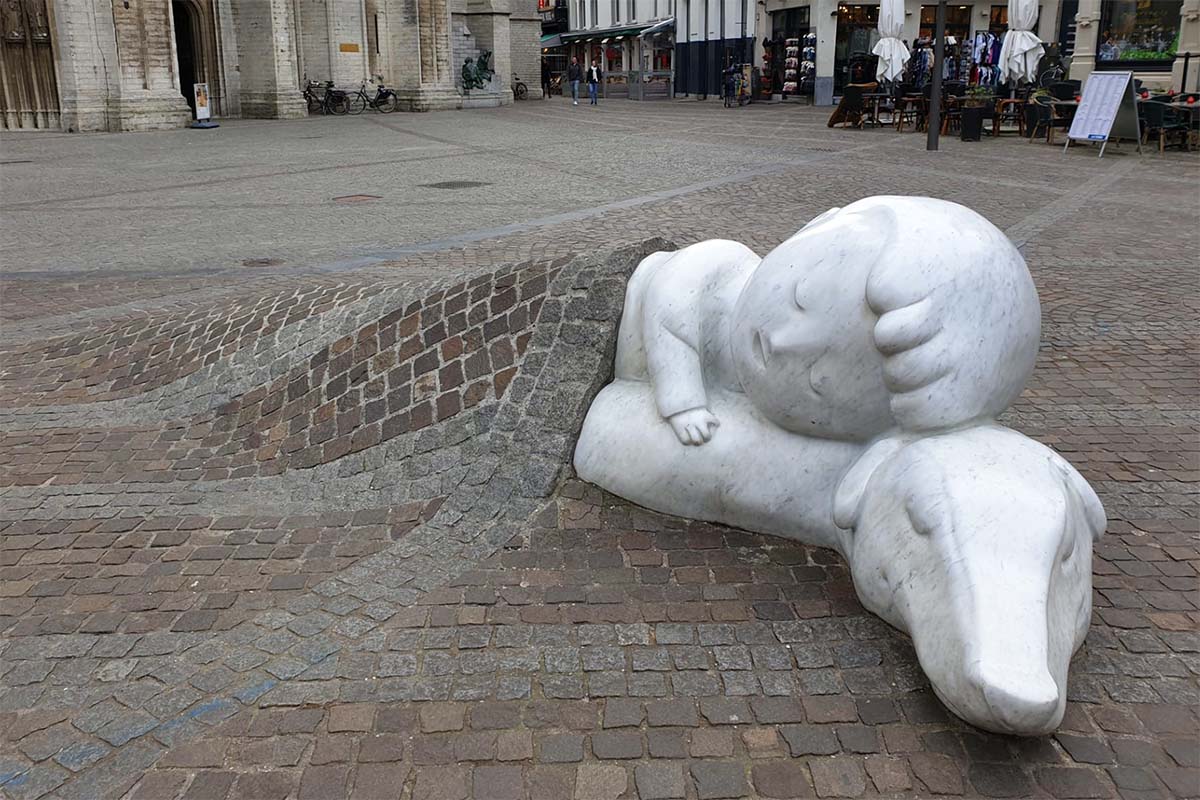 Nello and Patrasche Statue in Antwerp