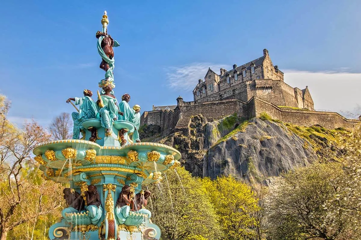 Ross Fountain and Edinburgh Castle