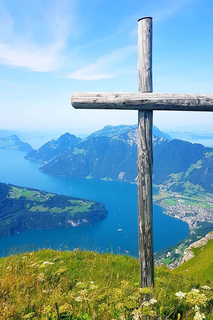 Wooden cross at Fronalpstock overlooking Lake Lucerne