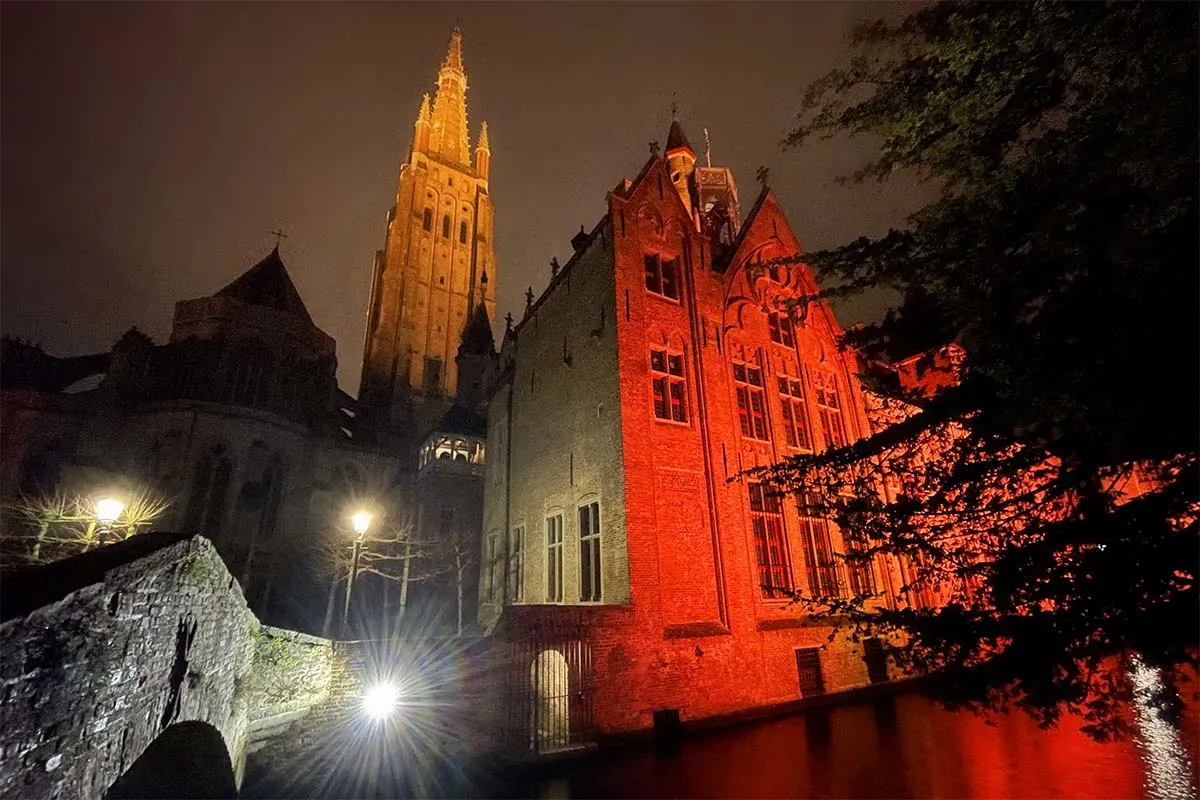 Brugge Wintergloed - Winter Glow Christmas and light festival in Bruges Belgium