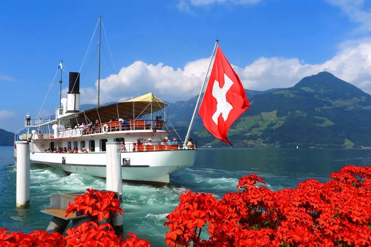 Lucerne Lake boat trip - one of the best short excursions from Lucerne