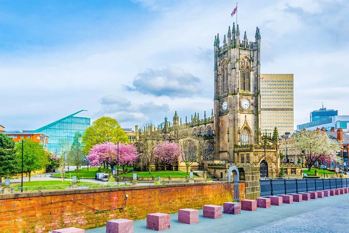 Manchester Cathedral and city center
