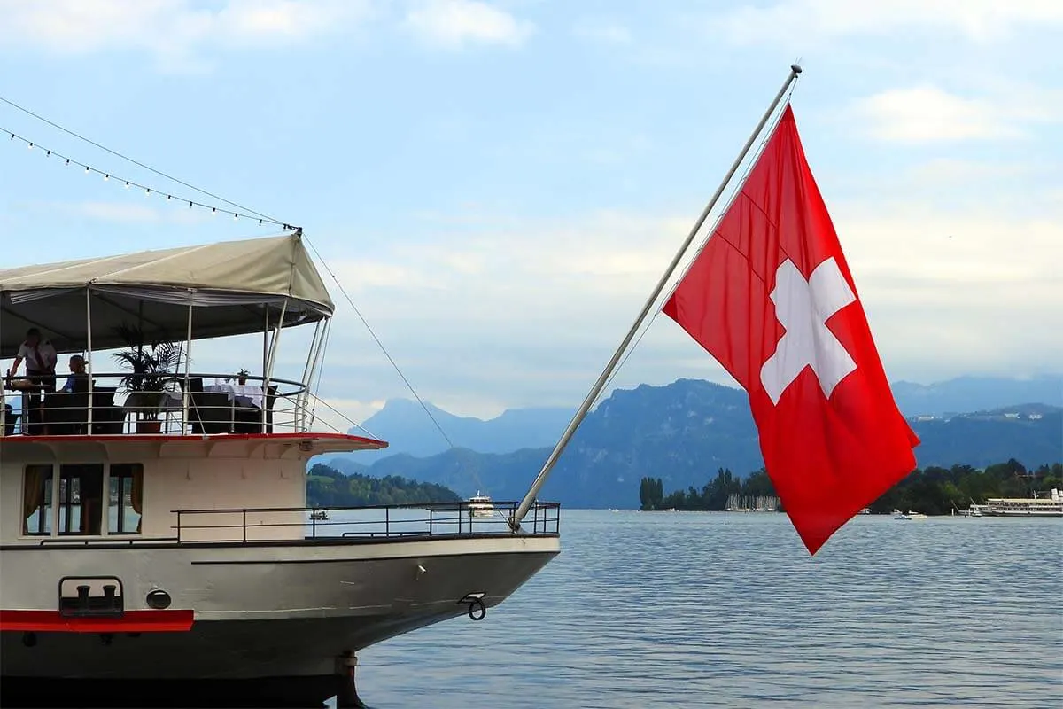 Best things to do in Lucerne - boat trip on Lake Lucerne