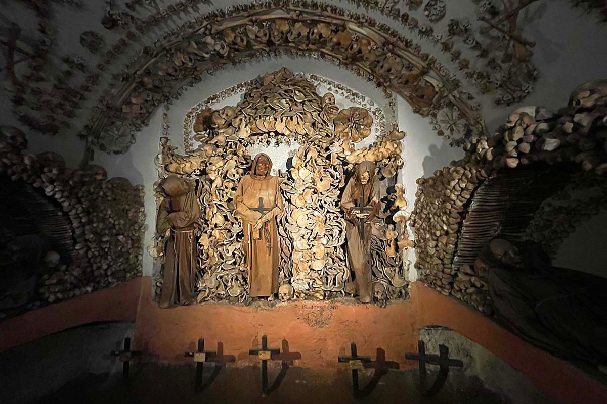 Cripta de los Capuchinos - Metro de Roma