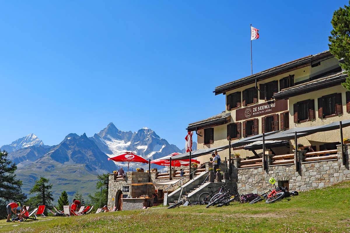 Mountain Lodge Ze Seewjinu near Grunsee in Zermatt