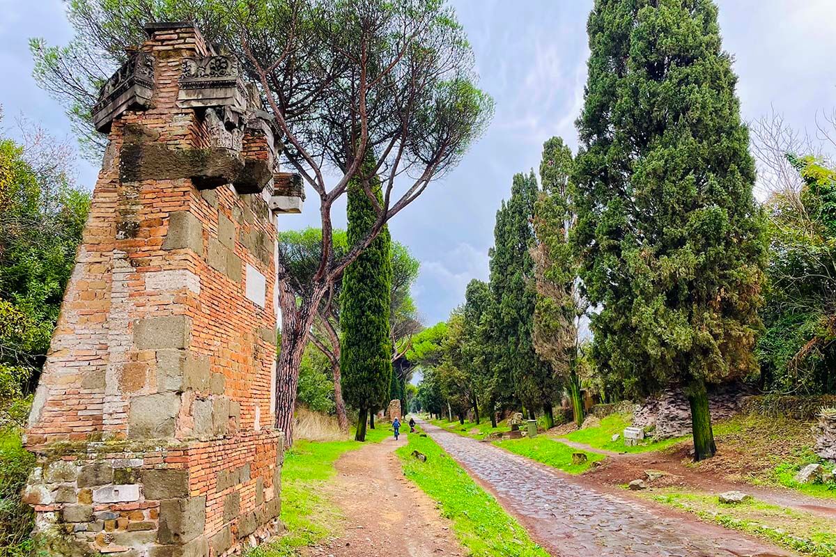 Rome sights and attractions - Appian Way