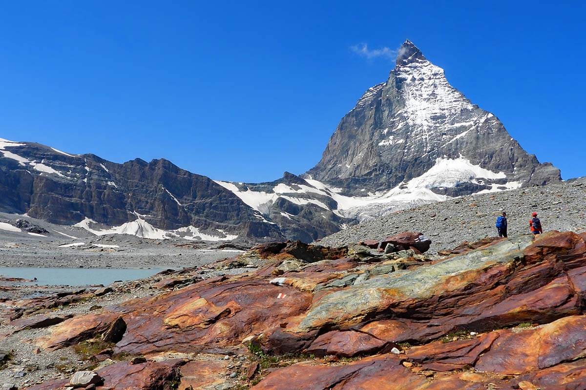 Paisaje en el sendero del glaciar Matterhorn