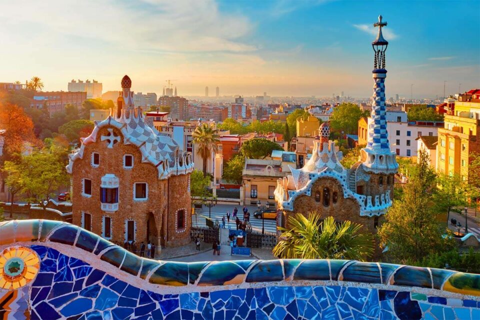 28 TOP Barcelona Sights & Tourist Attractions (+Map & Tips)