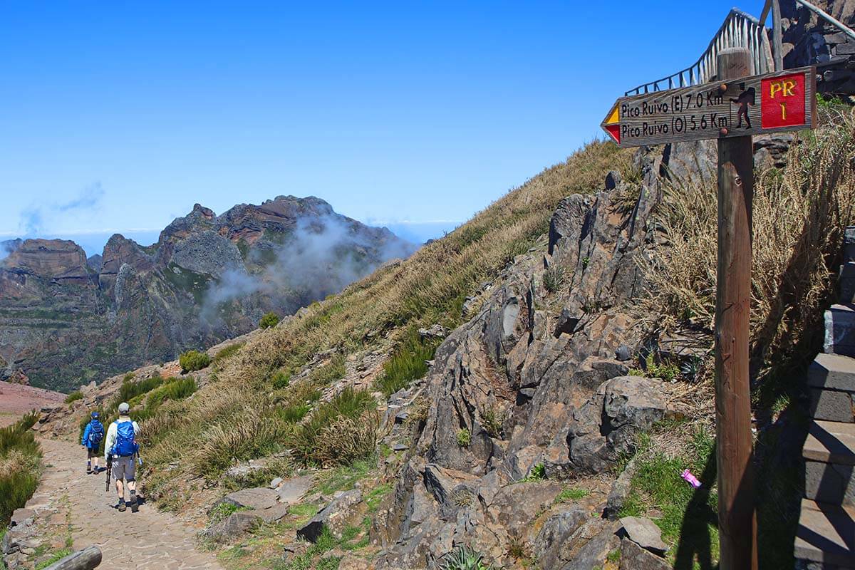 Pico Ruivo hiking signs, Madeira
