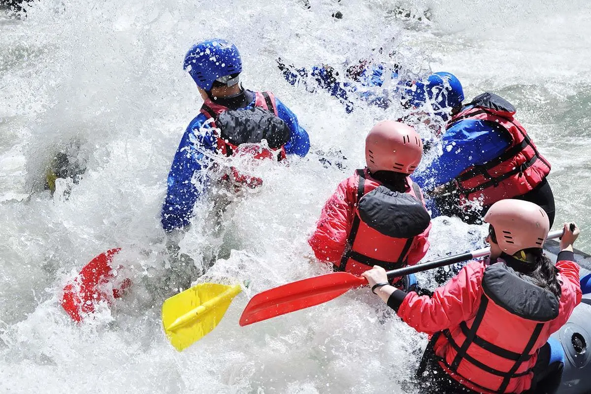 Whitewater rafting is one of the most popular adventure tours in La Fortuna Arenal