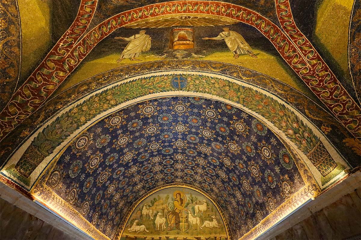 6th century mosaics at Mausoleo di Galla Placidia in Ravenna