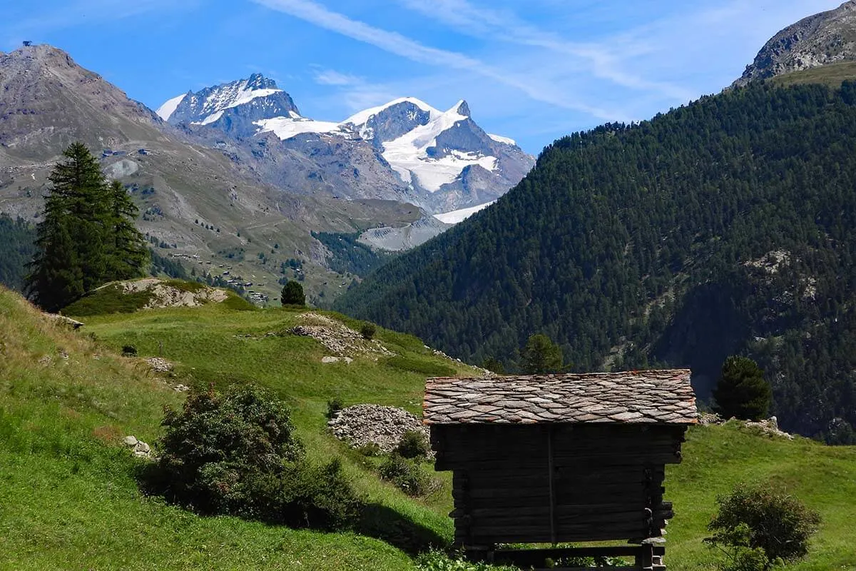 Hiking trail between Zmutt and Zermatt