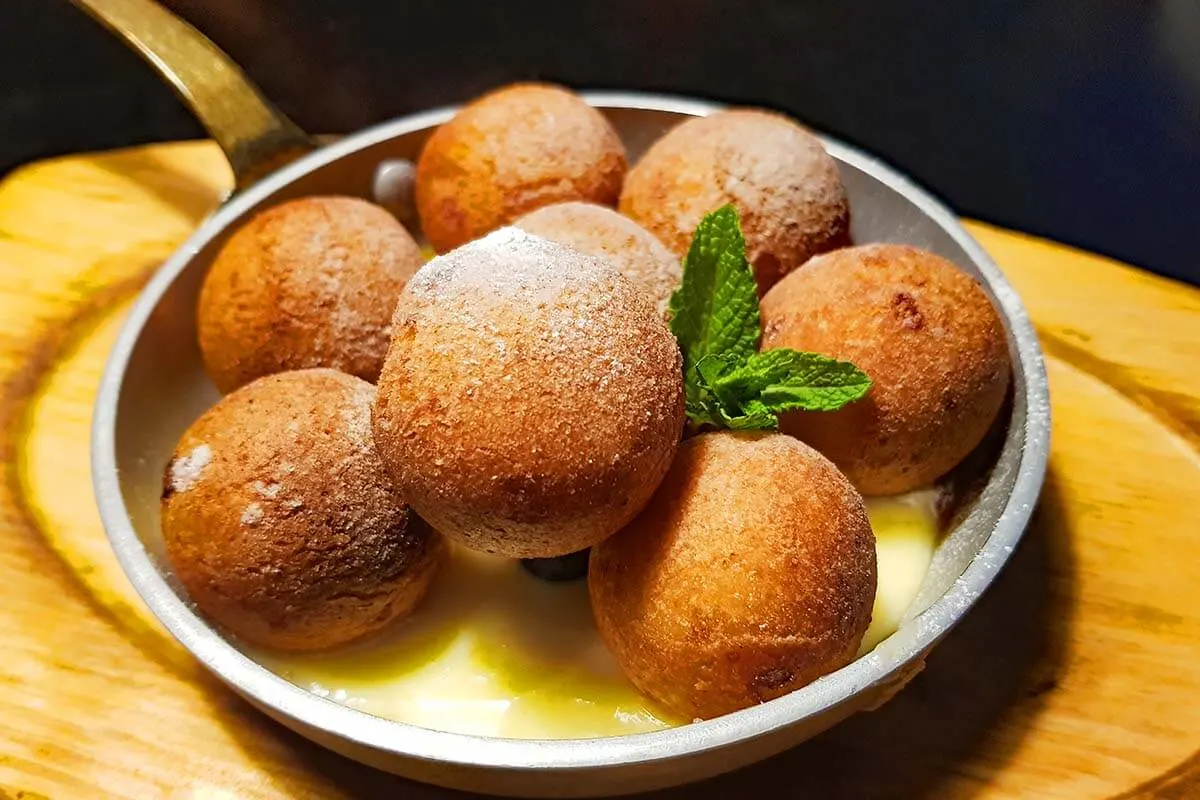 Lietuviškos varškės spurgos - Lithuanian cottage cheese donuts