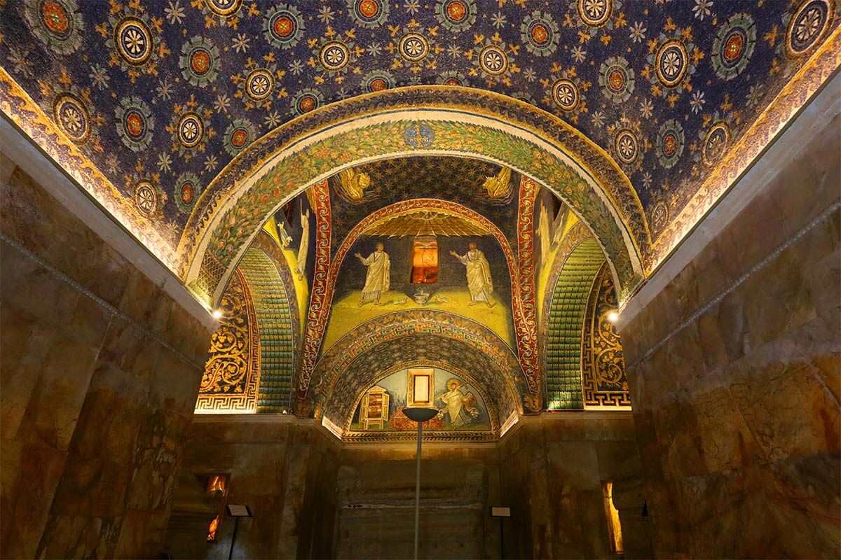 Mausoleum of Galla Placidia - best things to do in Ravenna