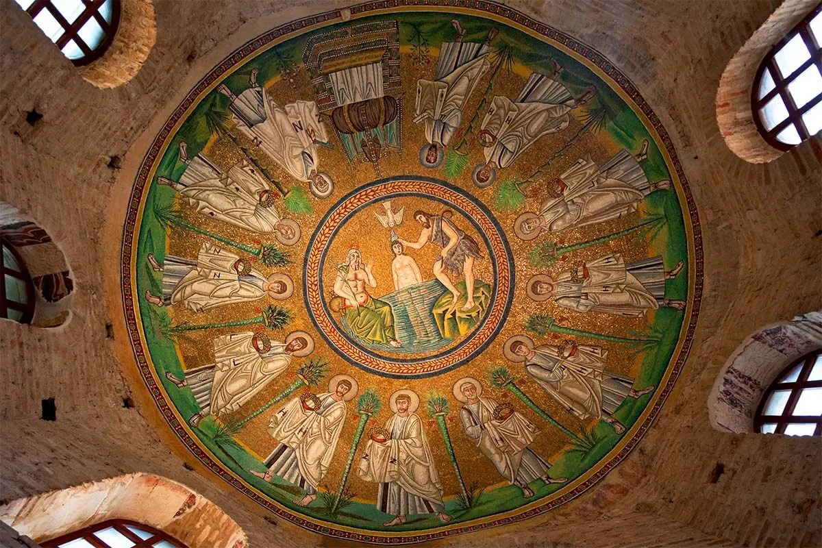 Ravenna mosaics at Battistero degli Ariani