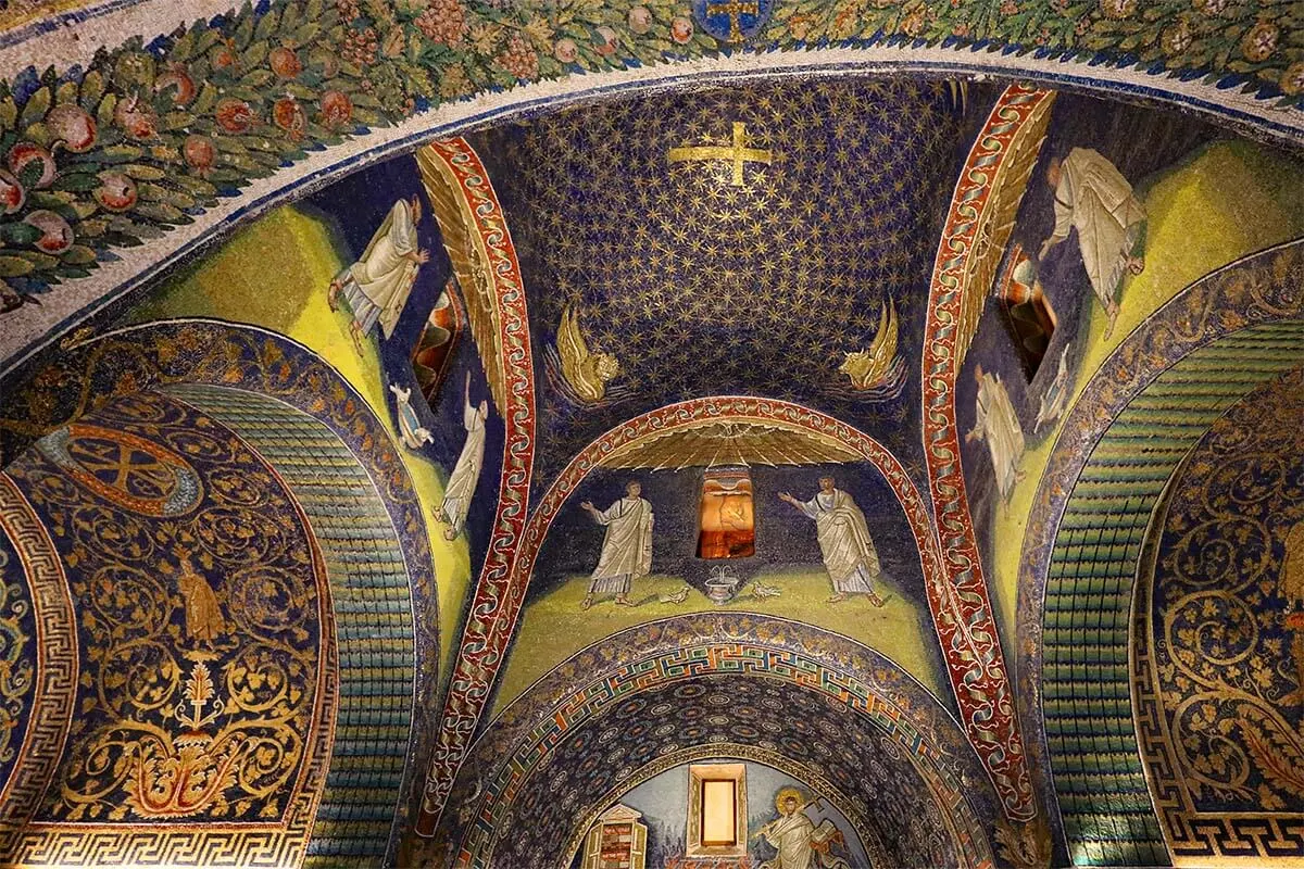 Ravenna mosaics at Mausoleo di Galla Placidia