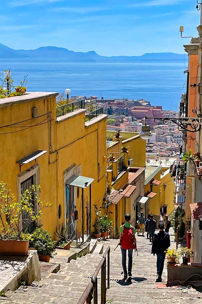 Salita del Petraio staircase in Naples