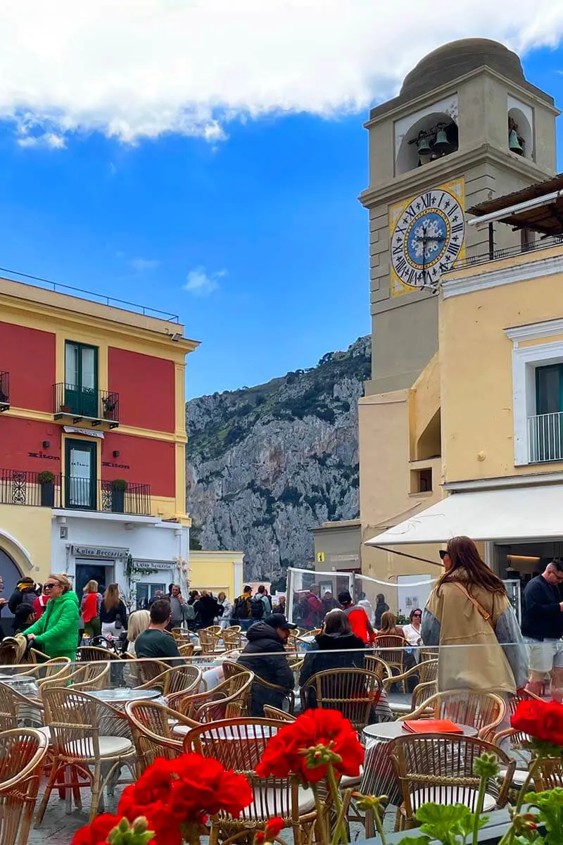 The main square in Capri town center