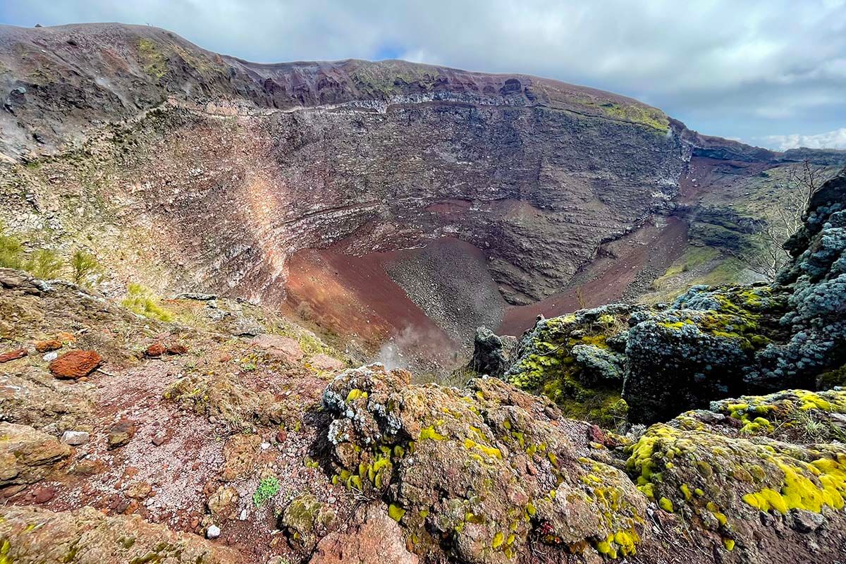 Mt Vesuvius crater
