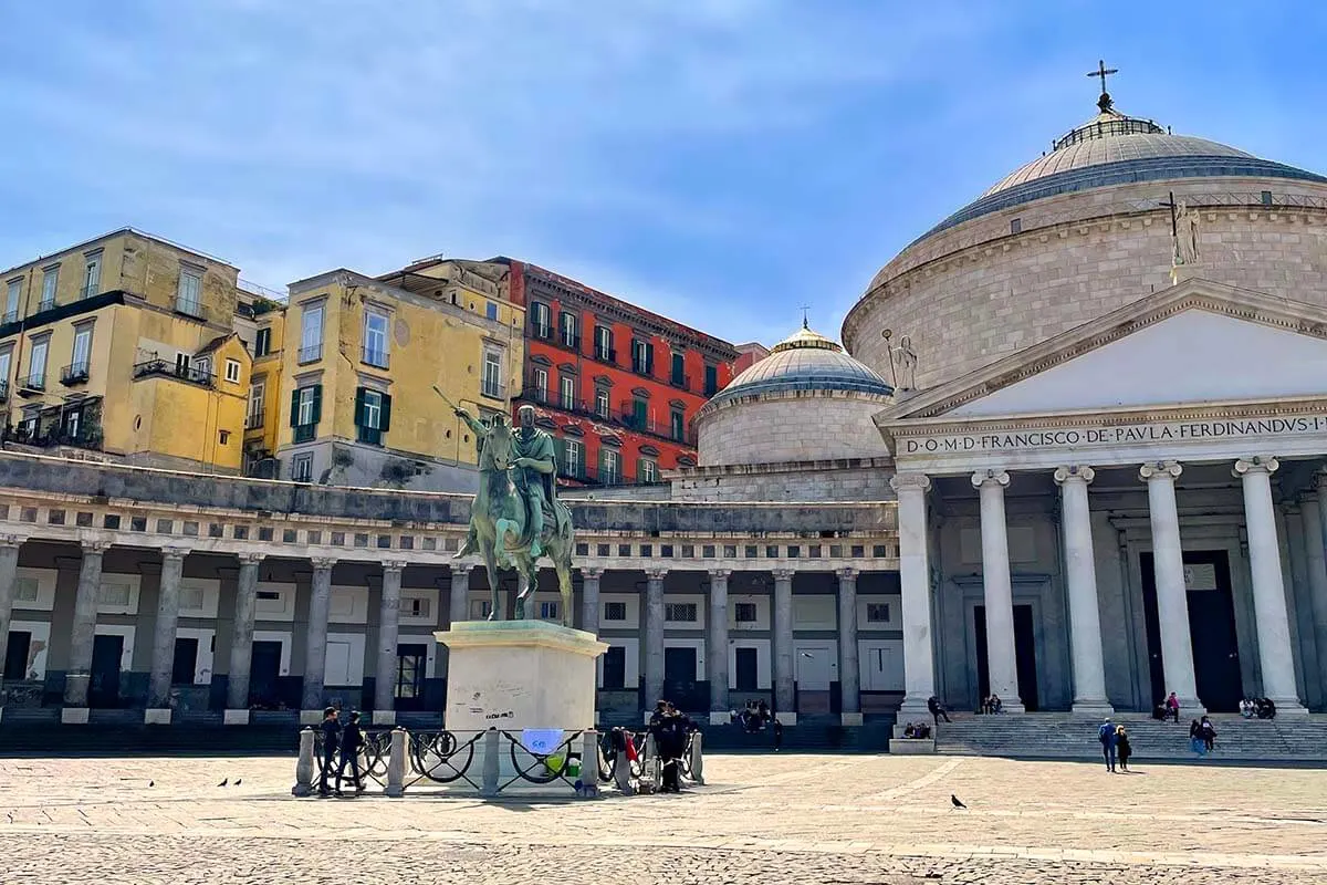 Plebiscito Square in Naples (Piazza del Plebiscito)