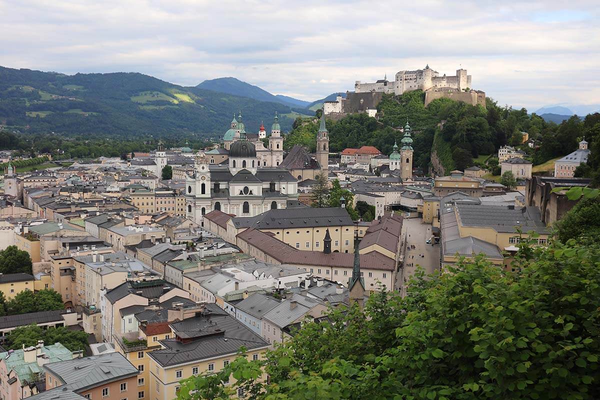 Vista de la ciudad de Salzburgo desde Monchsberg