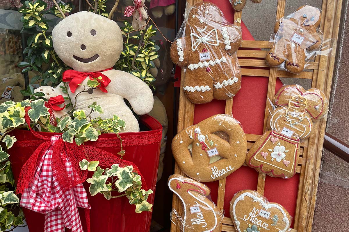 Alsace cookies and souvenirs in Kaysersberg