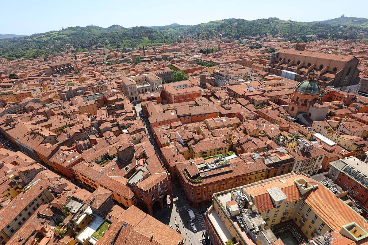 Bologna city view from Asinelli Tower