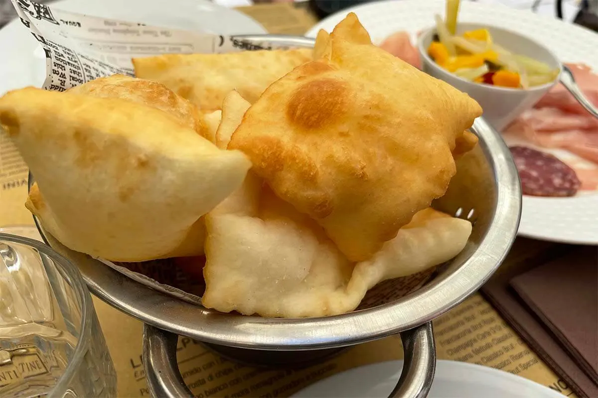 Crescentine fritte at a restaurant in Bologna