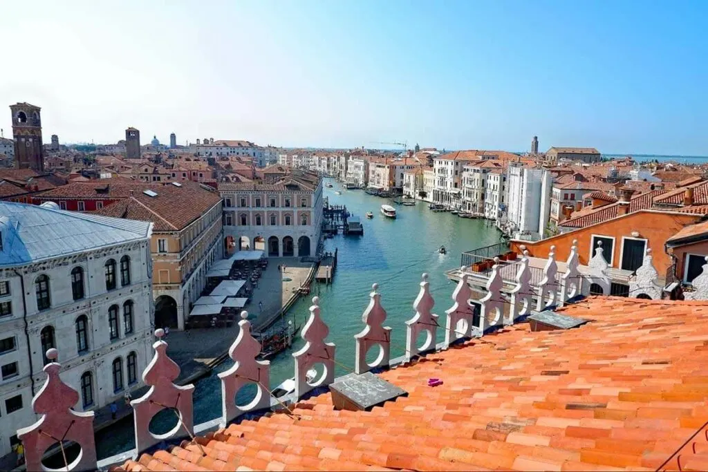 T Fondaco dei Tedeschi rooftop terrace in Venice, Italy