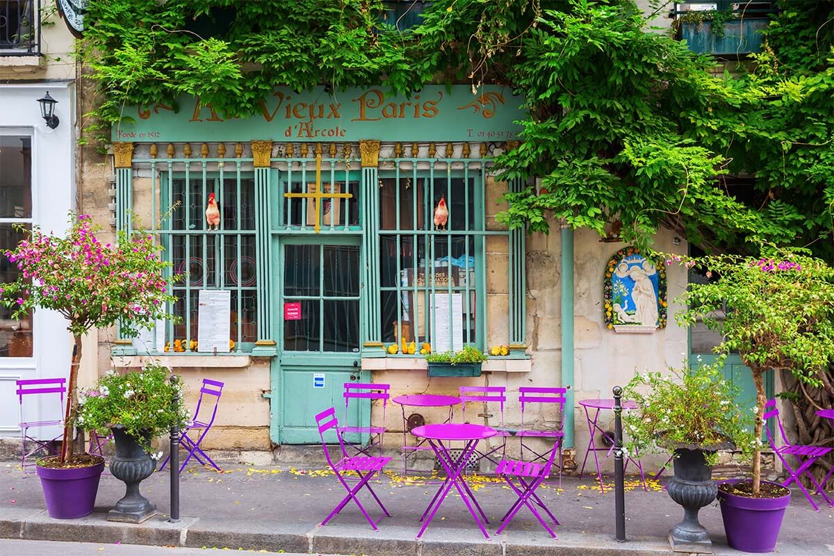 Au Vieux Paris d'Arcole cafe on Ile de la Cite in Paris