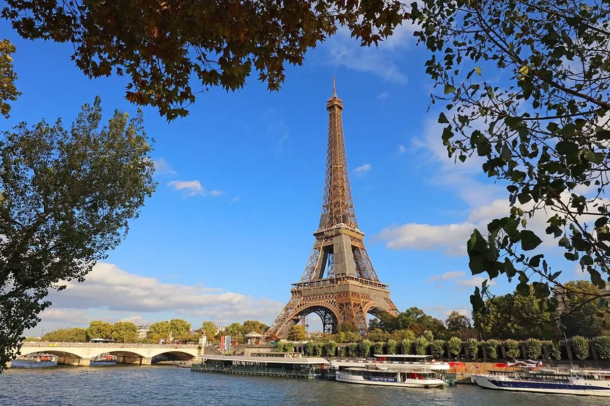 Latest travel itineraries for Eiffel Tower Viewing Deck in October