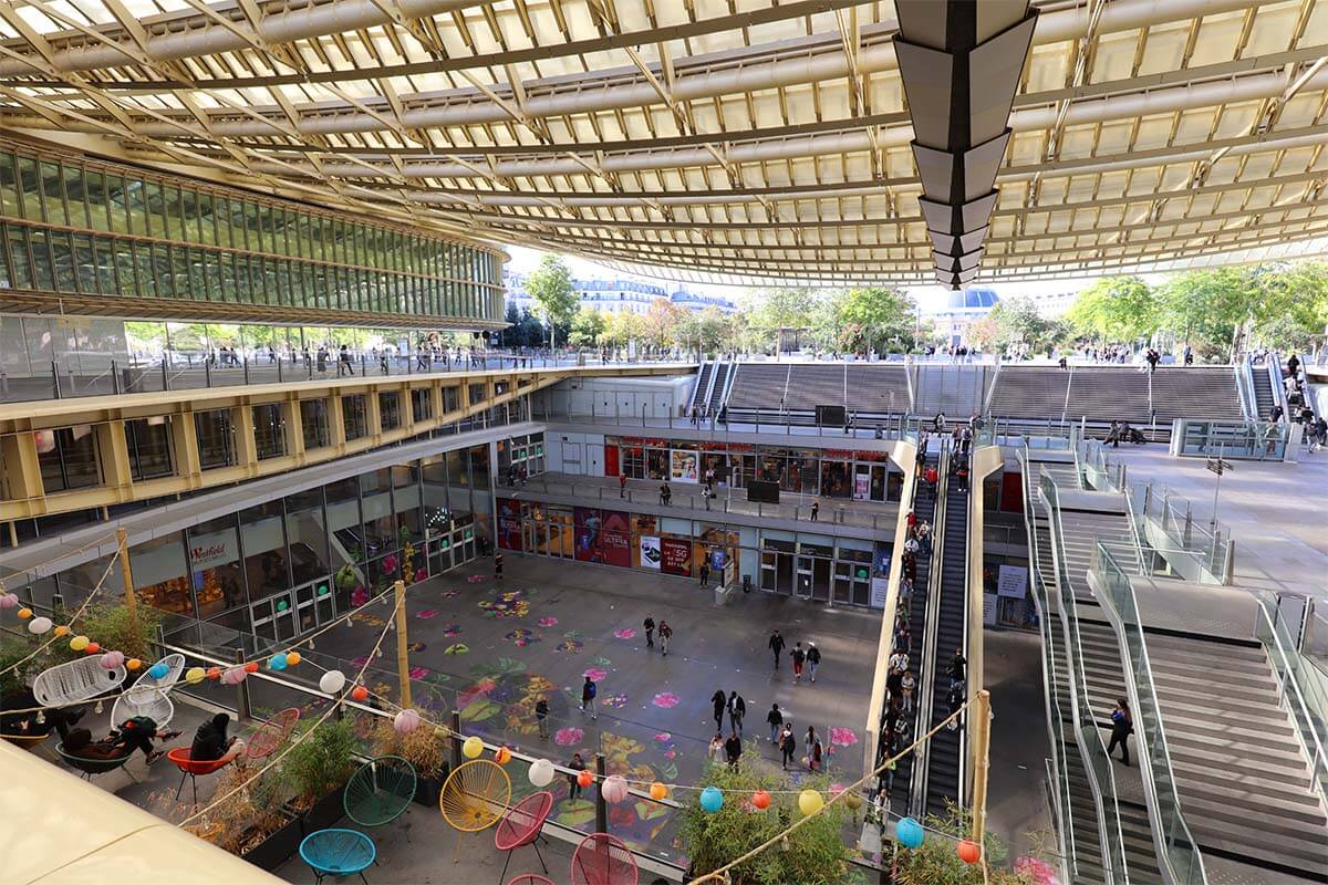 Les Halles shopping center in Paris